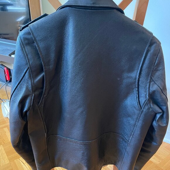 Black leather jacket - Picture 4 of 8